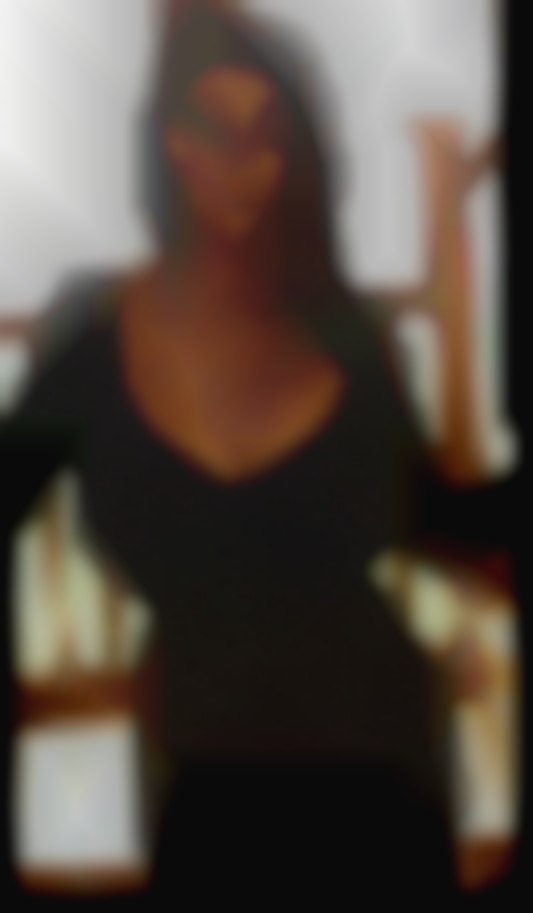 Single man lives alone nude early 40s in Independence KY.